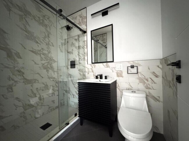 Building Photo - 2 bedroom in Brooklyn NY 11215