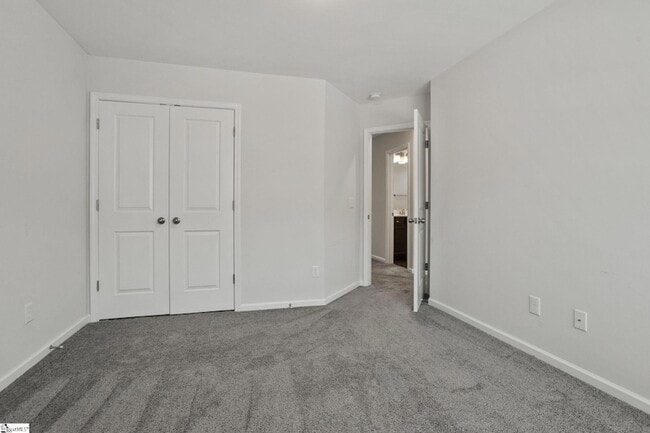 Building Photo - 829 Appleby Dr