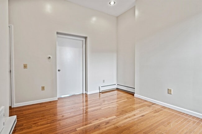 Building Photo - 800 Ocean Ave