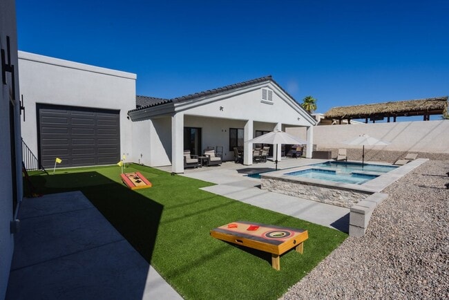 Building Photo - VR - 881 Pueblo Dr