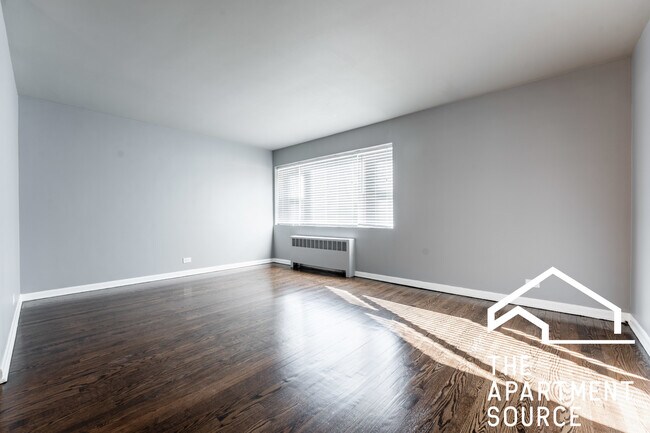 Building Photo - 7427 N Winchester Ave