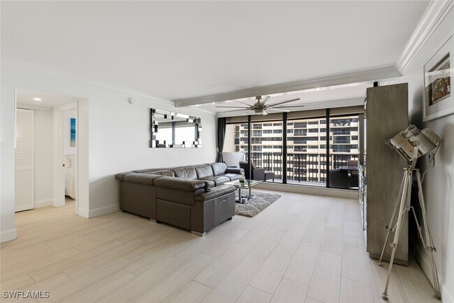 Building Photo - 4005 Gulf Shore Blvd N