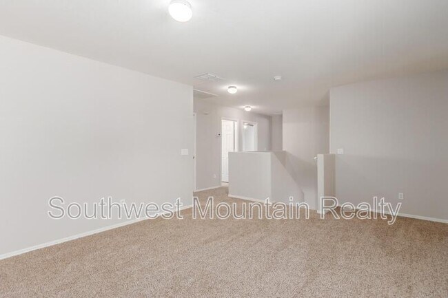 Building Photo - 5179 E Silverbell Rd