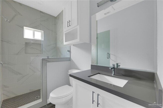 Building Photo - 18 San Vicente