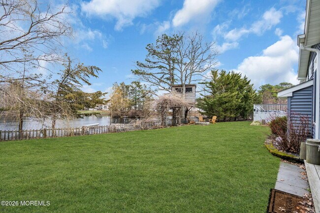 Building Photo - 375 Kildare Dr