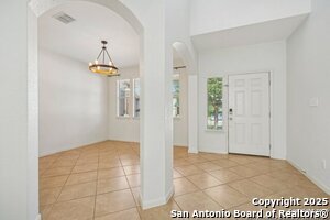 Building Photo - 212 White Trail