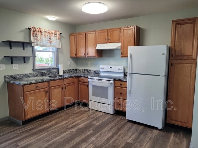 Building Photo - 127 Boston Ct