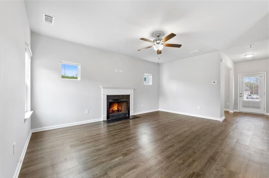 Building Photo - 207 Finley Dr