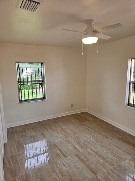 Building Photo - 2983 NW 69th Ter