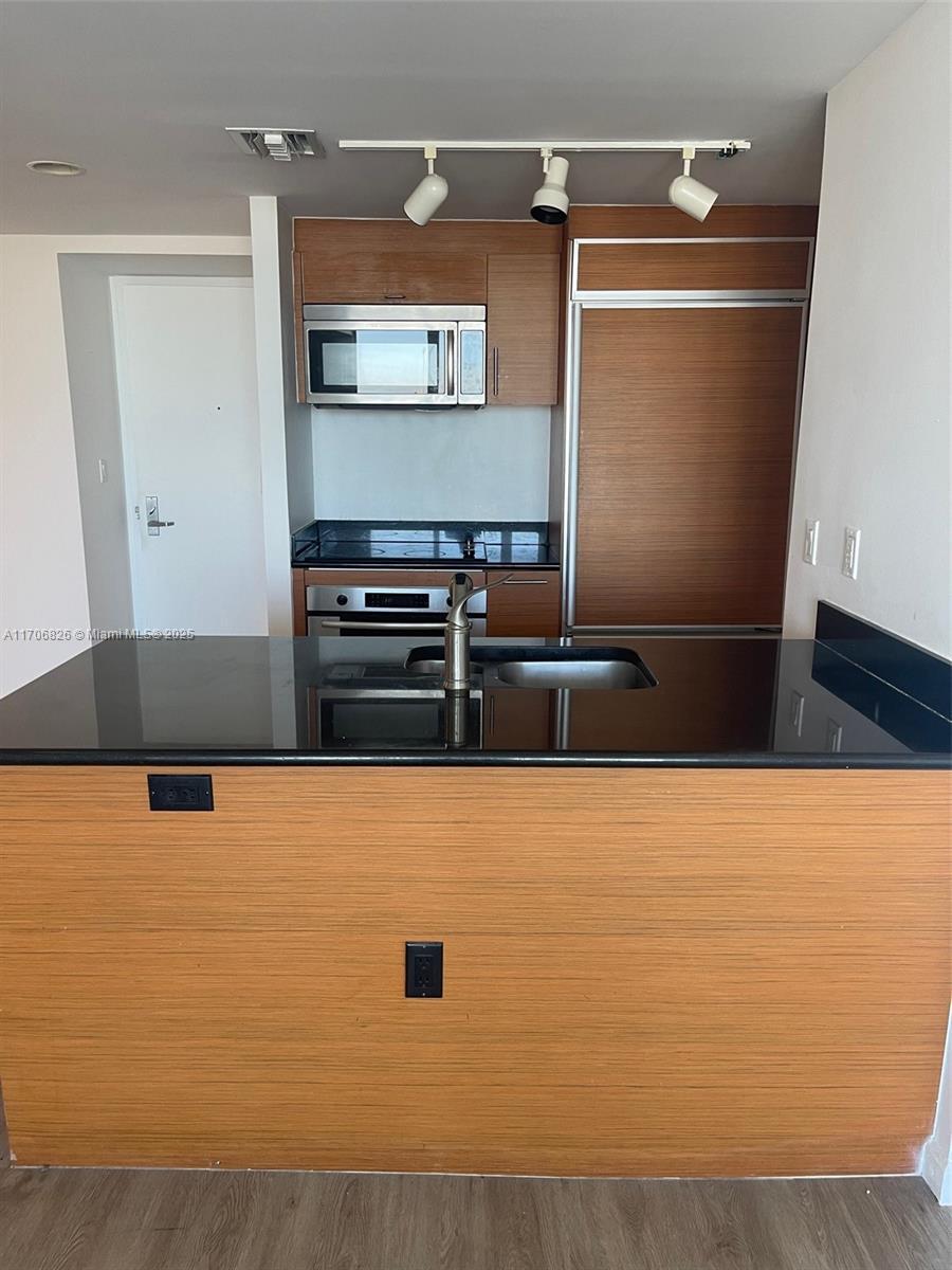 Building Photo - 50 Biscayne Blvd