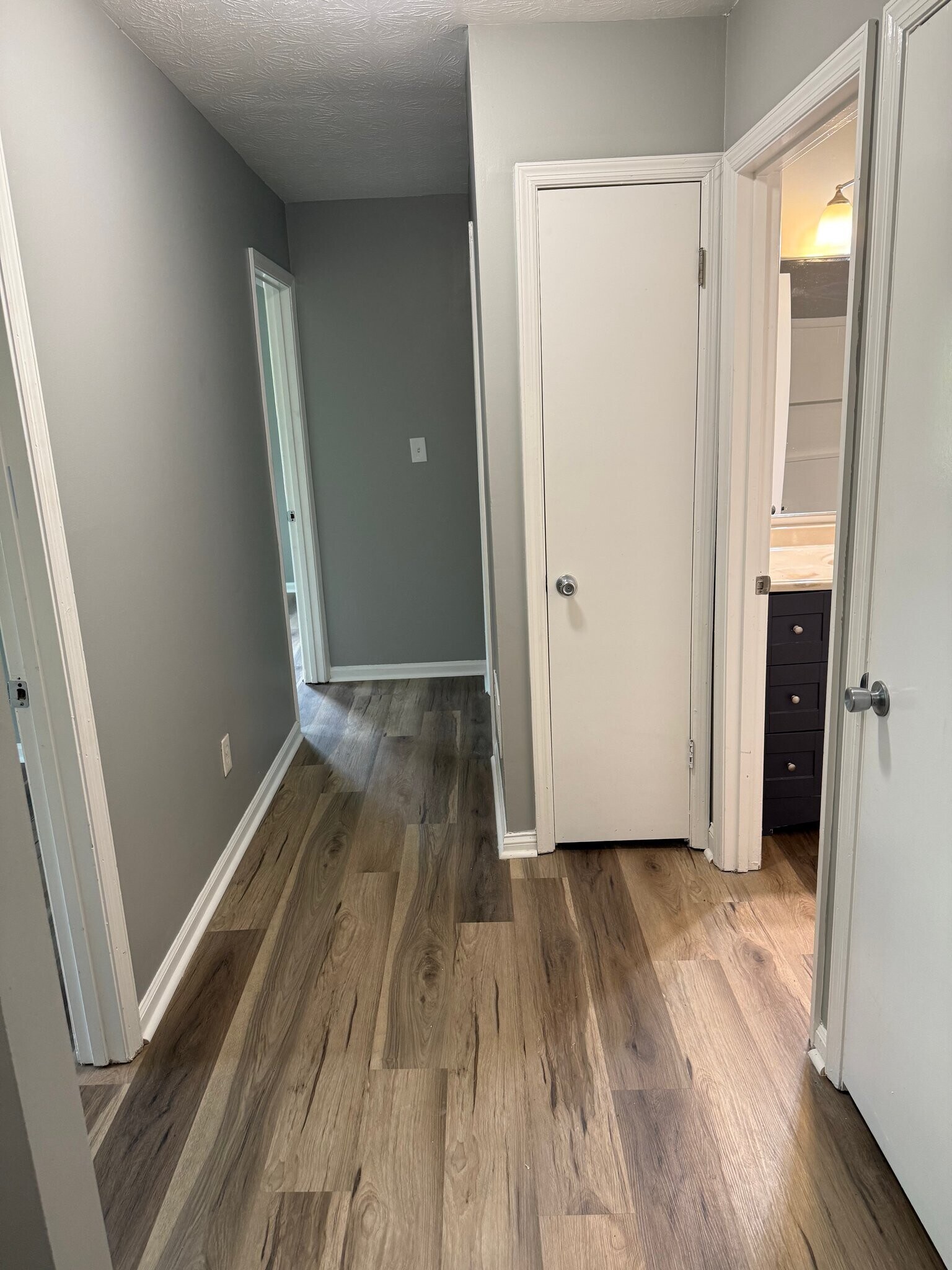 Building Photo - 2270 Fern Valley Dr SW