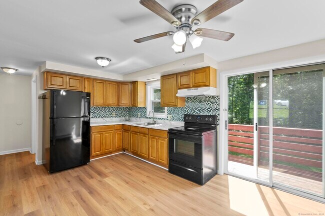 Building Photo - 53 Stonewall Ln