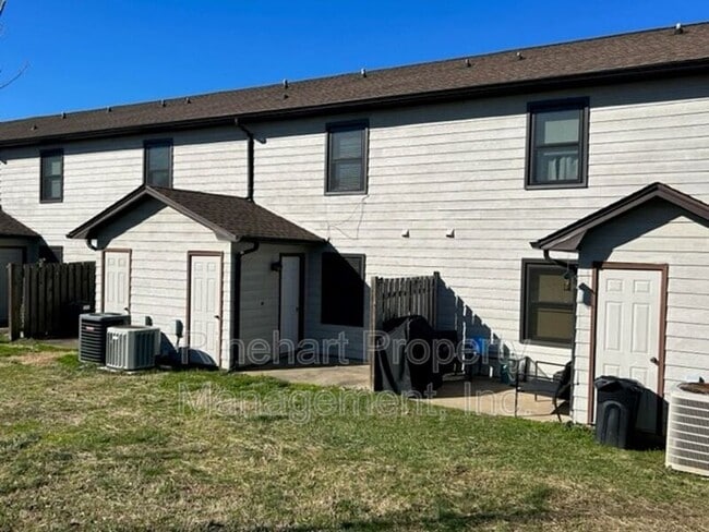 Building Photo - 285 S Herlong Ave