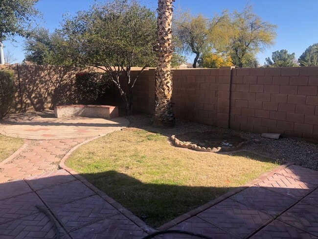 Building Photo - Long Term rental in Chandler