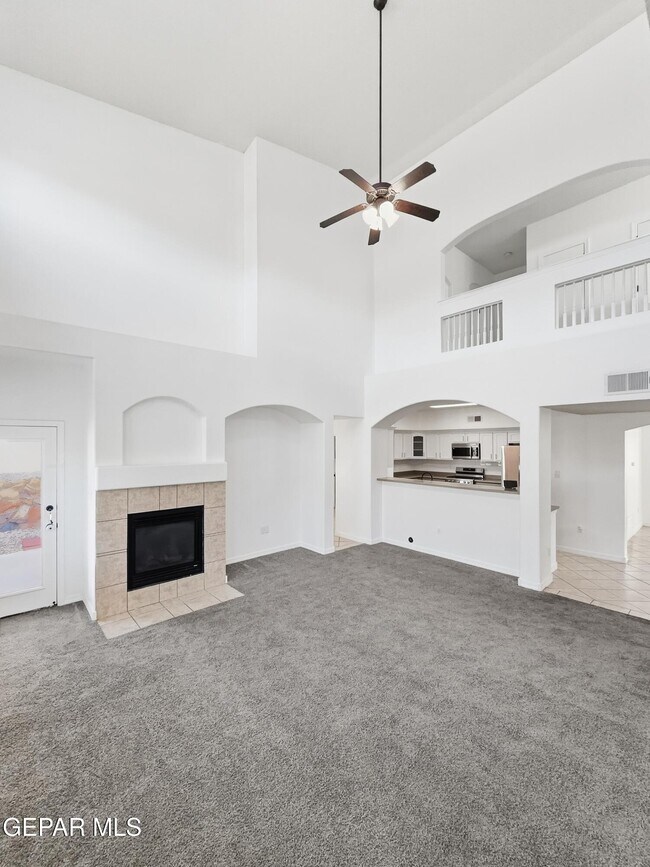 Building Photo - 12753 Tierra Mina Dr