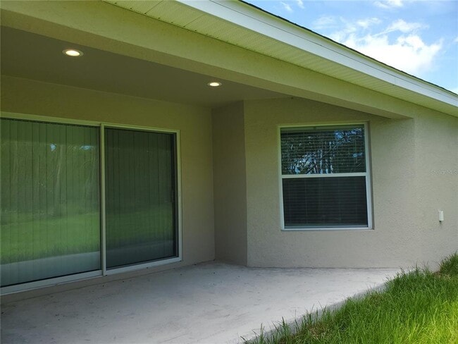 Building Photo - 5076 SW 104th Loop