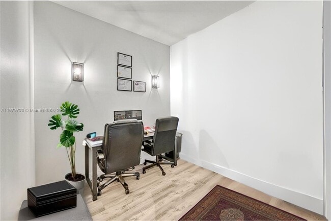 Building Photo - 1500 SW 171st Terrace