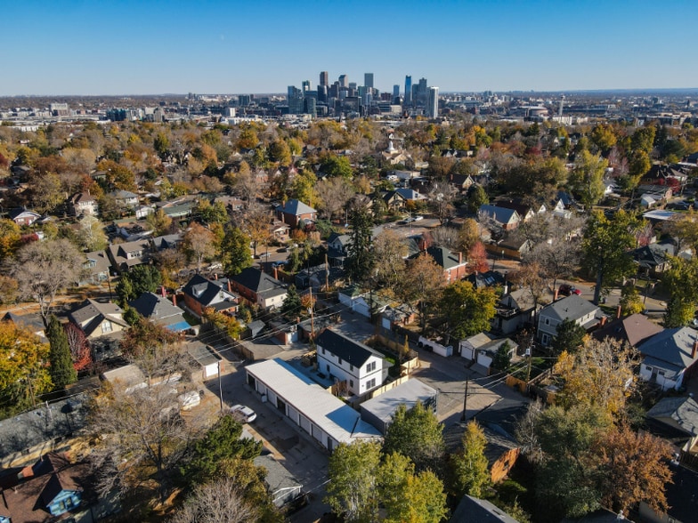 Building Photo - 3527 Clay St