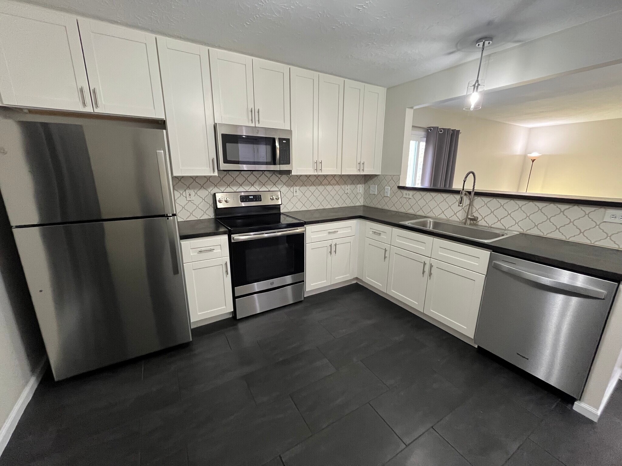 Building Photo - 3027 Abby Way