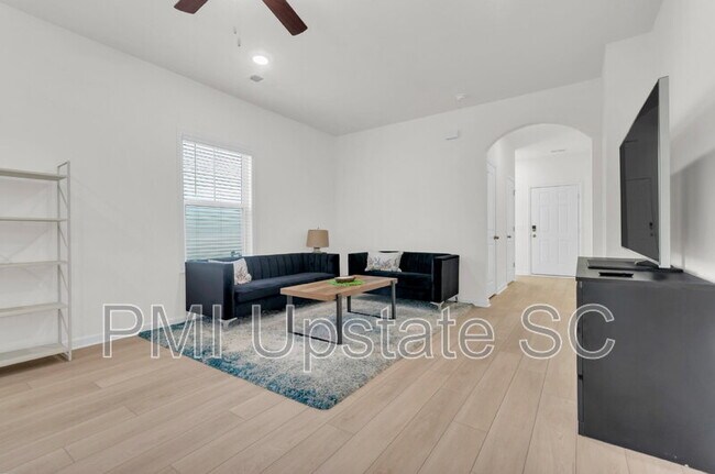 Building Photo - 1110 Silverbend Trl