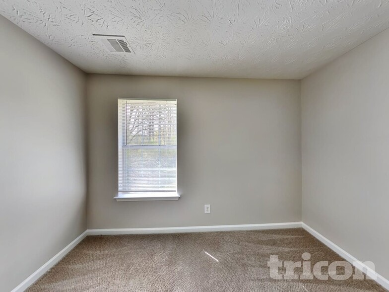 Building Photo - 2277 Kilgore Ln