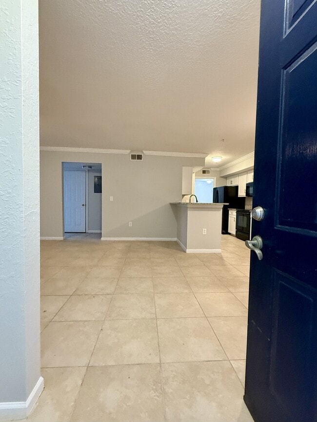 Building Photo - 800 Boardwalk Dr