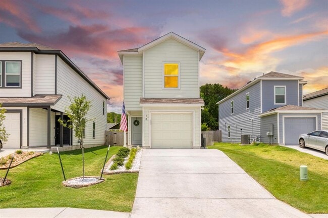 Primary Photo - 12 Trinity Cir