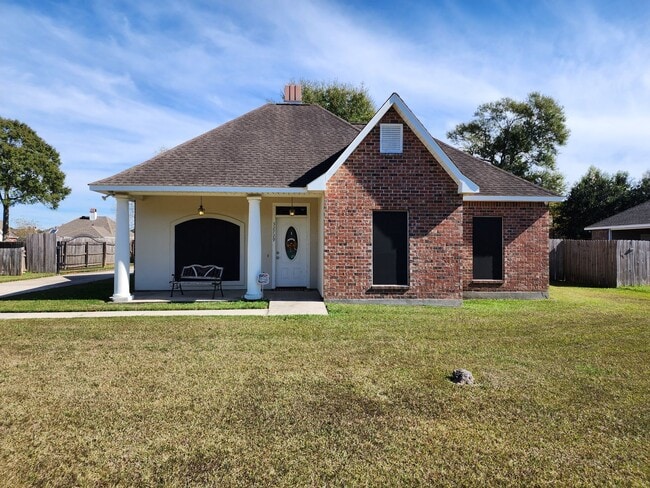 Primary Photo - 3 bedroom home in Acadiana Place subdivision