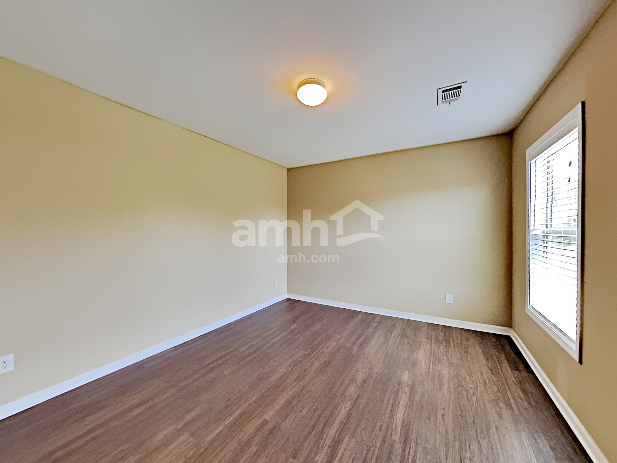 Building Photo - 5655 Livingston Ct