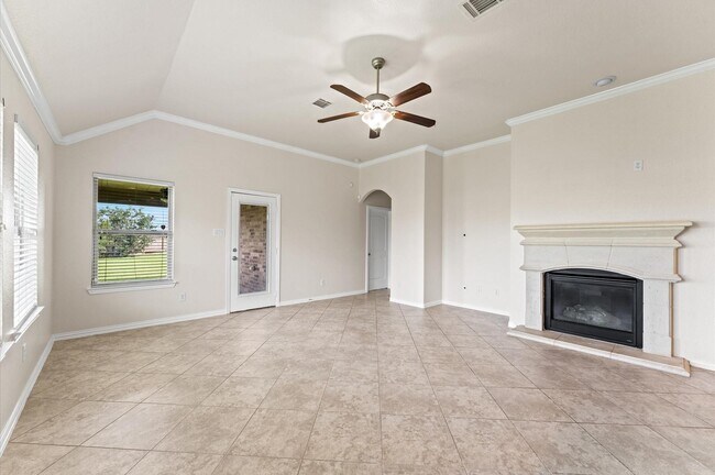 Building Photo - 2043 Plum Rose Ln