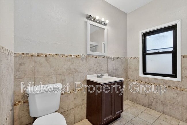 Building Photo - 5978 Laurette Ave