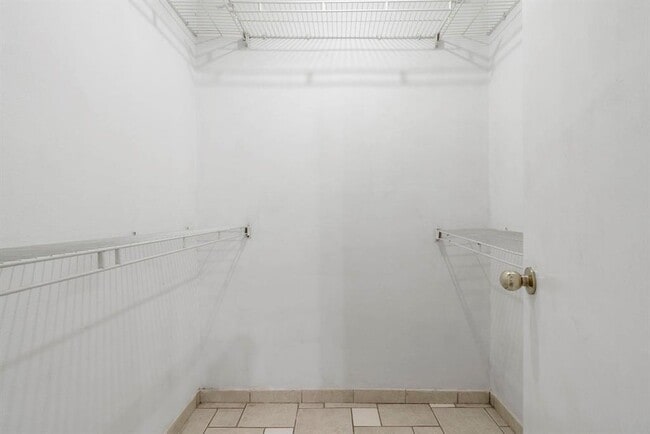 Building Photo - 7703 Peaceful Hill Ln