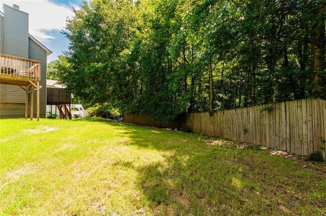 Building Photo - 310 Sugarberry Ln