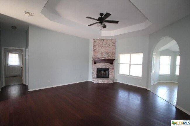 Building Photo - 2603 Jasmine Ln