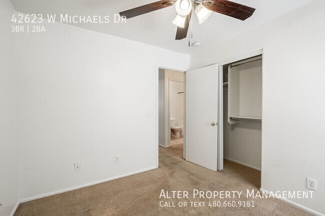 Building Photo - 42623 W Michaels Dr