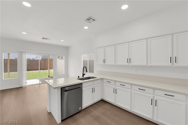 Building Photo - 8821 Winter Sky Ave