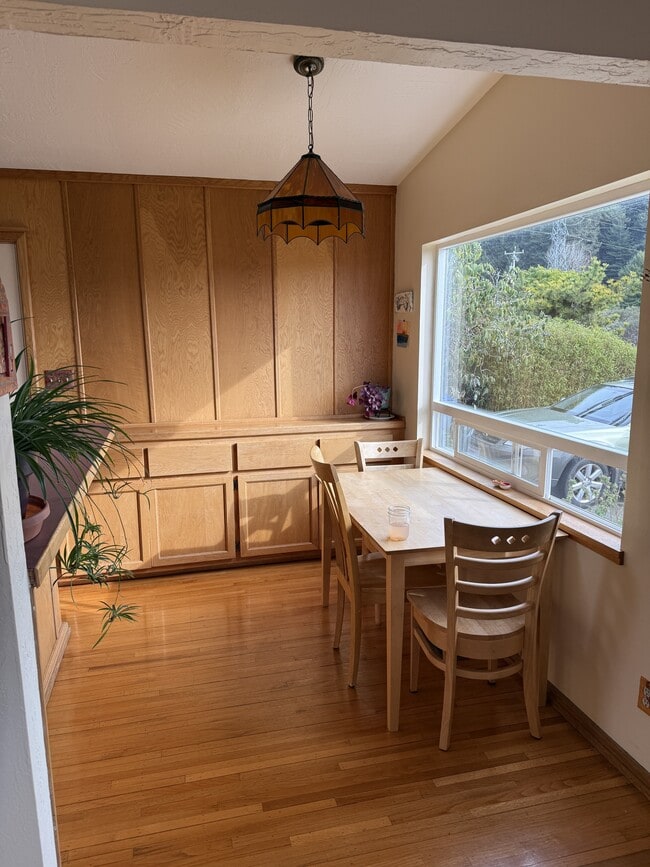 Building Photo - 2112 Buttermilk Ln