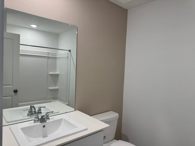 Building Photo - 3023 Mallorca Dr