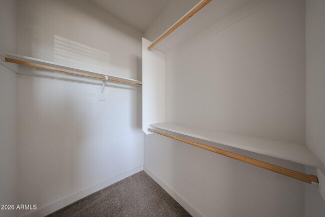 Building Photo - 2511 W Queen Creek Rd