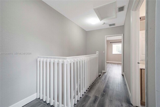 Building Photo - 3533 Sonoma Dr