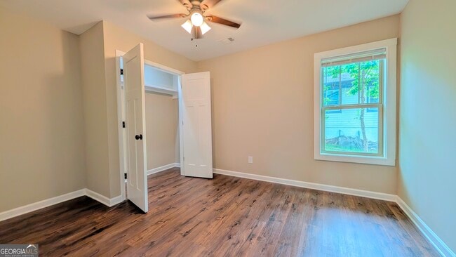 Building Photo - 763 Parkway Dr