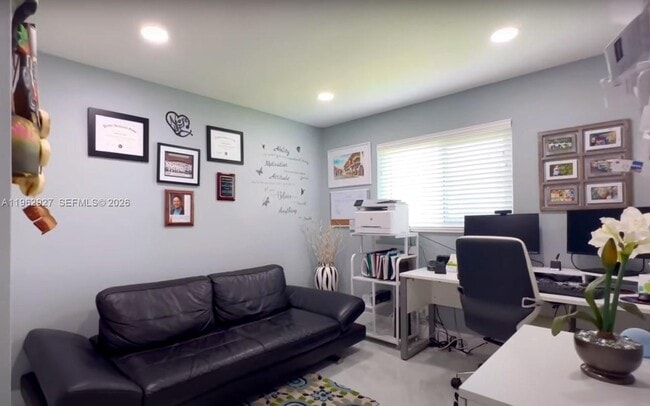 Building Photo - 8275 Shadow Wood Blvd