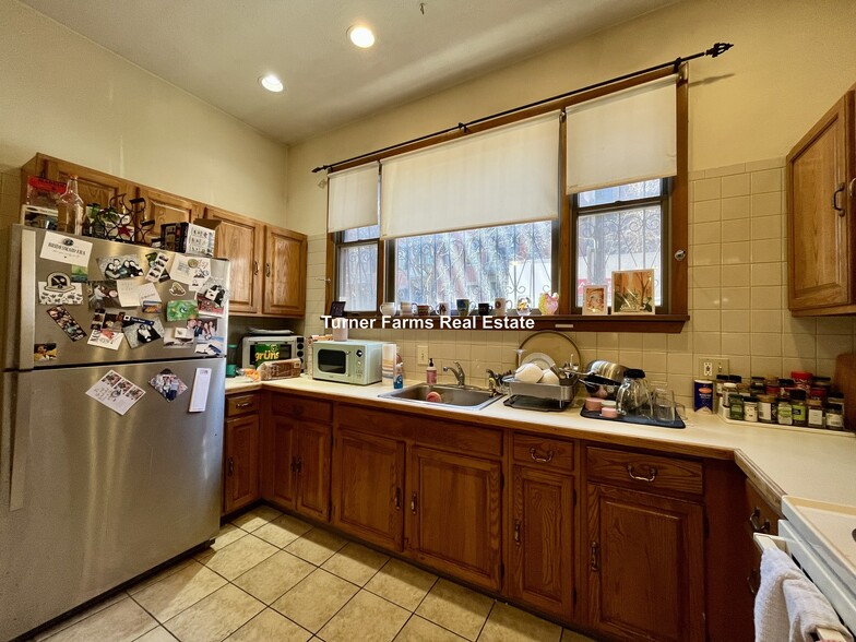 Building Photo - 264 Shawmut Ave