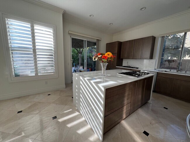 Building Photo - Beautifully Remodeled Poway Home