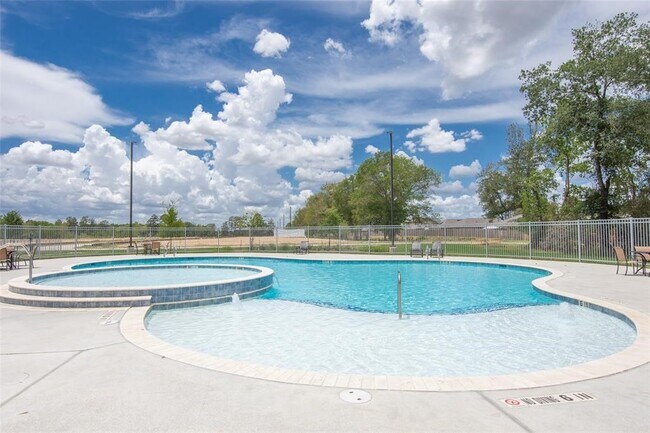 Building Photo - 13119 Everpine Trl