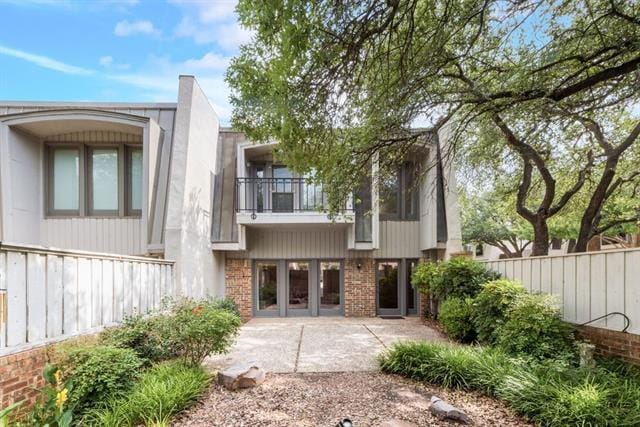 Building Photo - 4150 Woodcreek Dr
