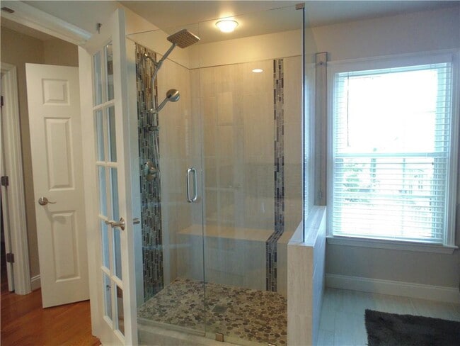 Building Photo - 3895 Deauville Way