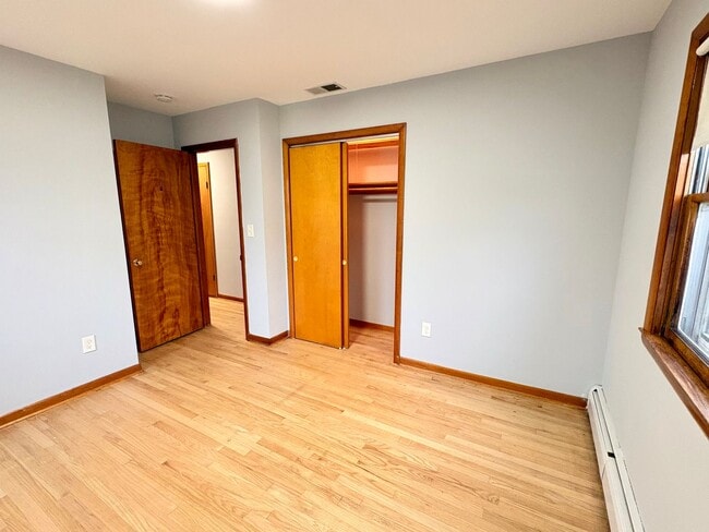 Building Photo - Sprawling Brick Ranch with Huge Lot & Garage in Prime Nottingham Location