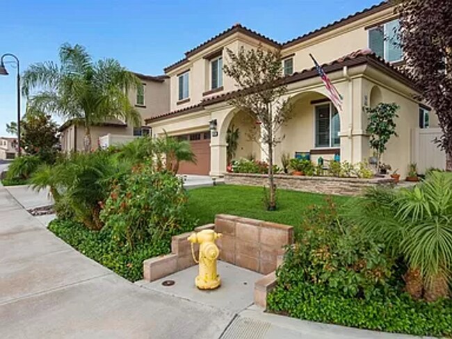 Building Photo - Beautiful, Partially Furnished Oceanside Home