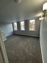 Building Photo - 114 N Washington St